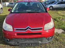 Rot Gebraucht 2009 Citroën C4 Exclusive Limousine | 1.200 € (Guter Preis)