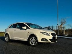 Weiß Gebraucht 2011 Seat Ibiza Kleinwagen | 4.200 € (Etwas zu teuer)