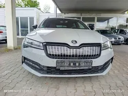 Grau Gebraucht 2020 Skoda Superb SportLine Kombi | 19.600 € (Guter Preis)