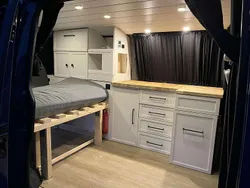 Blau Gebraucht 2005 VW T5 Van | 13.000 € (Fairer Preis)