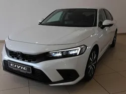 Platinum white pearl Gebraucht 2024 Honda Civic Elegance Limousine | 35.990 € (Etwas zu teuer)