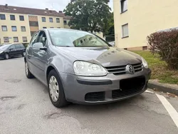 Grau Gebraucht 2006 VW Golf V Limousine | 1.799 € (Guter Preis)