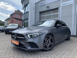Grau Gebraucht 2019 Mercedes A250 AMG line Limousine | 27.440 € (Fairer Preis)