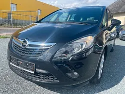Schwarz Gebraucht 2015 Opel Zafira Van / Kleinbus | 8.700 € (Fairer Preis)