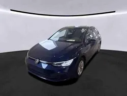 Atlantic blue metallic Gebraucht 2024 VW Golf VIII Life Limousine | 24.487 € (Guter Preis)