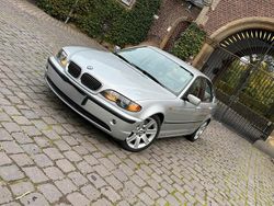Silber Gebraucht 2002 BMW 330 Limousine | 9.990 € (Fairer Preis)