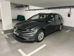 Grau Gebraucht 2019 VW Golf VII Comfortline Kombi | 18.000 € (Guter Preis)