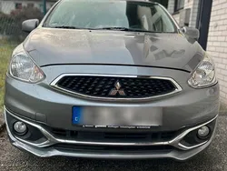 Grau Gebraucht 2016 Mitsubishi Space Star Edition Kleinwagen | 3.500 € (Superpreis)