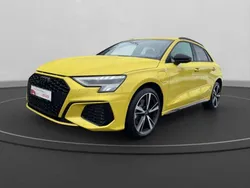 Metallic Gebraucht 2024 Audi A3 Sportback e-tron S-Line Limousine | 39.980 €