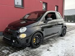 Scorpioneschwarz** Gebraucht 2024 Abarth 695 Competizione Kleinwagen | 29.600 € (Etwas zu teuer)