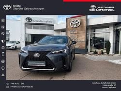 Grau Gebraucht 2024 Lexus UX 300h Sport Design Packet SUV | 32.900 €