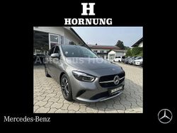 Metalliclack mountaingrau Gebraucht 2025 Mercedes B200 Van / Kleinbus | 33.900 € (Fairer Preis)