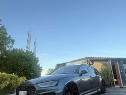 Grau Gebraucht 2024 Audi RS4 Competition Kombi | 89.999 € (Fairer Preis)