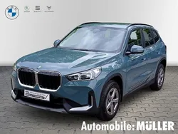 Gruen Gebraucht 2024 BMW X1 Performance SUV | 37.850 € (Guter Preis)