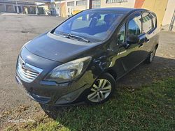 Gebraucht 2012 Opel Meriva Van / Kleinbus | 4.500 € (Etwas zu teuer)
