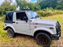 Grau Gebraucht 1988 Suzuki Samurai SUV | 7.900 €