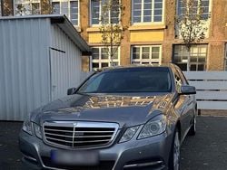 Silber Gebraucht 2012 Mercedes E350 Limousine | 11.500 € (Fairer Preis)