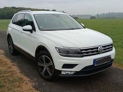 Weiß Gebraucht 2017 VW Tiguan Sound SUV | 15.600 € (Fairer Preis)