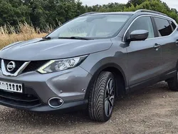 Grau Gebraucht 2015 Nissan Qashqai Tekna SUV | 11.195 € (Guter Preis)