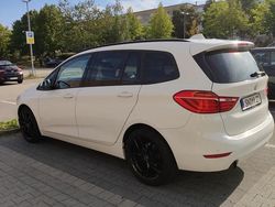 Weiß Gebraucht 2017 BMW 216 Gran Tourer Van / Kleinbus | 10.600 € (Teuer)