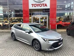 Silber Neu 2024 Toyota Corolla Team Kombi | 32.890 €