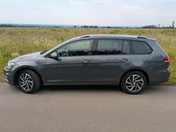 Gebraucht 2018 VW Golf VII Edition Kombi | 11.800 €