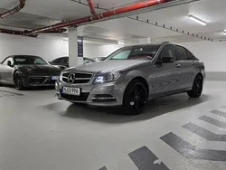 Grau Gebraucht 2011 Mercedes C220 Avantgarde Limousine | 8.500 € (Fairer Preis)