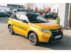 Sun yellow / dach schwarz (metallic) Gebraucht 2025 Suzuki Vitara Comfort SUV | 24.990 € (Teuer)
