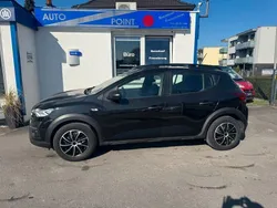 Schwarz Gebraucht 2021 Dacia Sandero Essentiel Kleinwagen | 11.450 € (Superpreis)