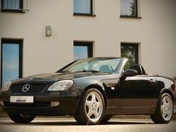 Schwarz Gebraucht 1999 Mercedes SLK230 AMG Cabrio | 7.500 € (Etwas zu teuer)