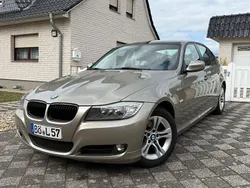 Silber Gebraucht 2011 BMW 318 Limousine | 7.480 € (Fairer Preis)