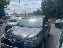 Grau Gebraucht 2020 Toyota Highlander SUV | 31.000 €