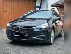 Schwarz Gebraucht 2017 Opel Astra Kombi | 8.500 € (Etwas zu teuer)