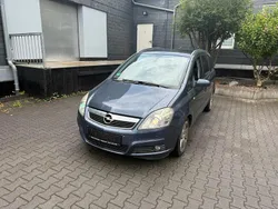 Silber Gebraucht 2007 Opel Zafira Van / Kleinbus | 2.500 € (Fairer Preis)
