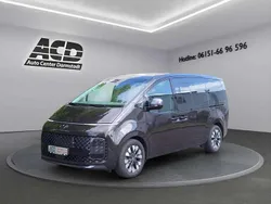 Braun Gebraucht 2023 Hyundai Staria Signature Van | 44.770 € (Fairer Preis)