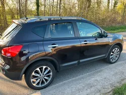 Violet Gebraucht 2010 Nissan Qashqai Visia SUV | 5.700 € (Fairer Preis)
