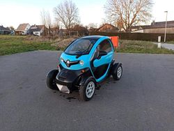 Blau Gebraucht 2016 Renault Twizy Kleinwagen | 4.700 € (Etwas zu teuer)