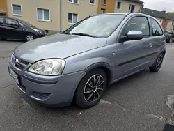 Silber Gebraucht 2005 Opel Corsa Kleinwagen | 750 € (Guter Preis)
