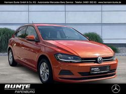 Energetic orange (orange) Gebraucht 2018 VW Polo Comfortline Limousine | 12.475 € (Fairer Preis)