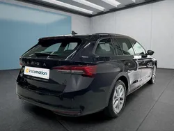 Schwarz Gebraucht 2024 Skoda Octavia Kombi | 32.699 € (Teuer)