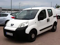 Weiß Gebraucht 2011 Peugeot Bipper Van / Kleinbus | 2.299 € (Fairer Preis)