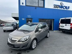 Braun Gebraucht 2012 Opel Meriva Innovation Van / Kleinbus | 8.500 € (Etwas zu teuer)