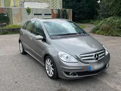 Silber Gebraucht 2006 Mercedes B200 Van / Kleinbus | 7.900 € (Teuer)