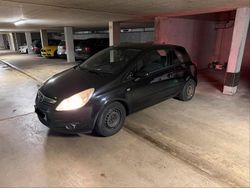 Schwarz Gebraucht 2007 Opel Corsa Coupé | 900 € (Guter Preis)