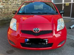 Rot Gebraucht 2009 Toyota Yaris Limousine | 3.800 € (Fairer Preis)