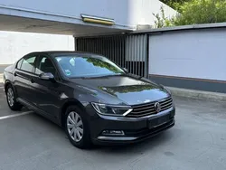 Schwarz Gebraucht 2015 VW Passat Trendline Limousine | 8.990 € (Etwas zu teuer)
