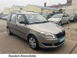 Beige Gebraucht 2012 Skoda Roomster Plus Edition Kombi | 5.990 € (Fairer Preis)