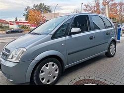 Silber Gebraucht 2004 Opel Meriva Van / Kleinbus | 2.850 € (Fairer Preis)