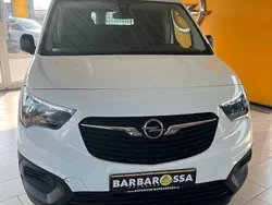 Weiß Gebraucht 2022 Opel Combo Edition Van / Kleinbus | 12.900 € (Guter Preis)
