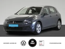 Grau Gebraucht 2024 VW Golf VIII Life Limousine | 25.950 € (Guter Preis)
